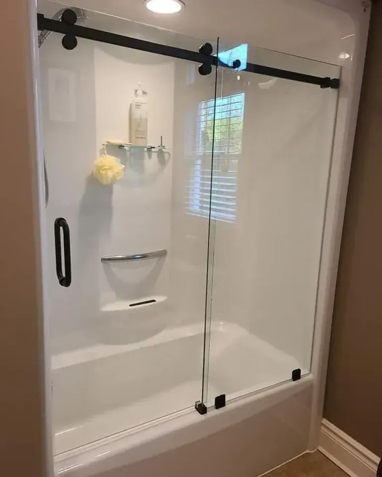 Another view of the sliding tub doors